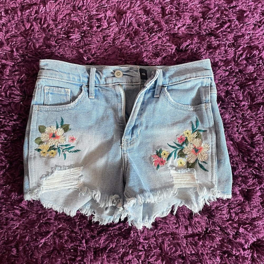 Hollister light wash embroidered floral shorts